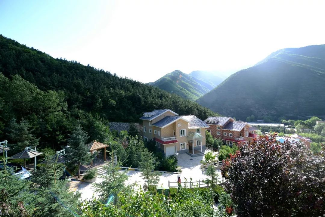 隴鑫山莊拓展培訓基地